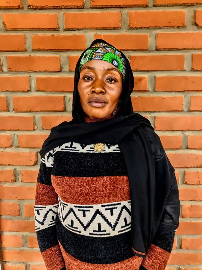 Mme Mbeshivina Momenatu